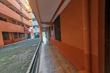 Seroja Apartment (Putra Perdana)