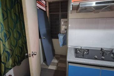 Seroja Apartment (Putra Perdana)