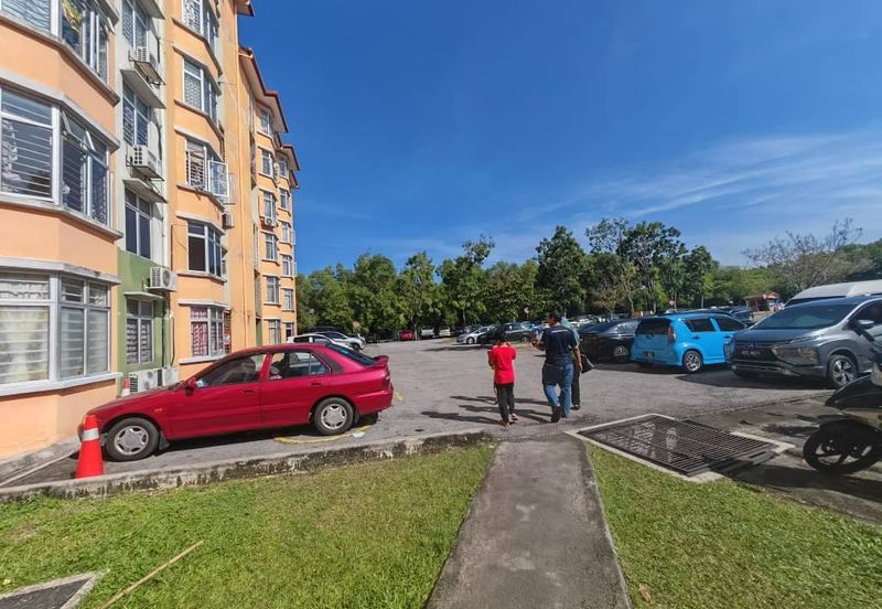 Seroja Apartment (Putra Perdana)