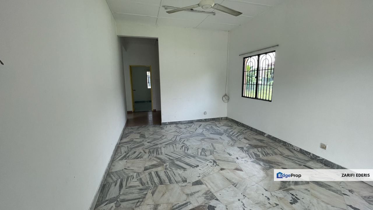 Strategic Location Single Storey Bungalow Desa Subang Permai Shah Alam For Sale, Selangor, Subang