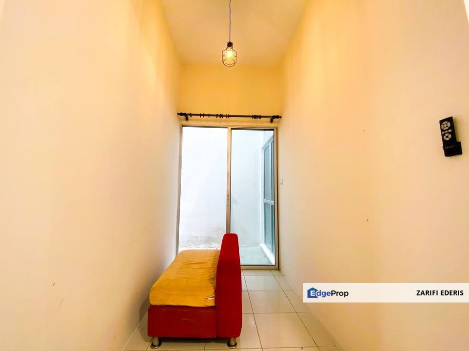 Ground Floor Unit Townhouse (Facing Open) Kita Bayu Cybersouth Dengkil For Sale, Selangor, Dengkil