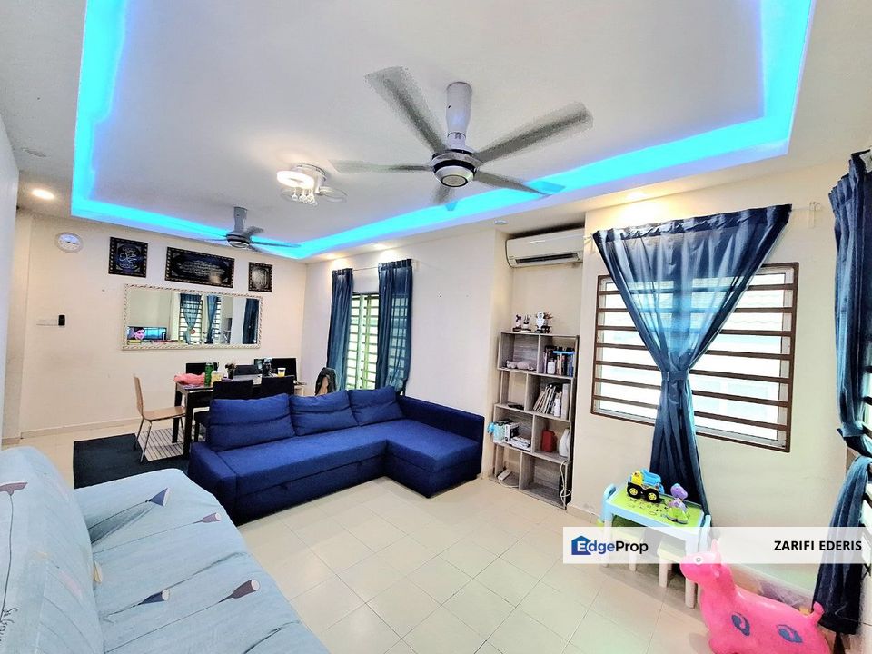 (BEBAS BANJIR) 1.5 Storey SEMI D HOUSE at Taman Desa Villa Murni Salak Tinggi For Sale, Selangor, Sepang