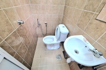 Bandar Baru Salak Tinggi