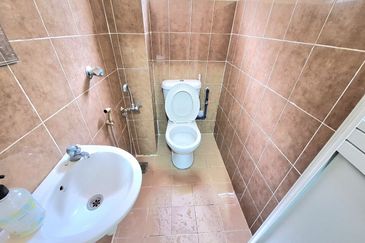 Bandar Baru Salak Tinggi