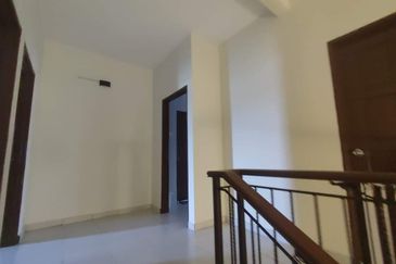 Seksyen 32, Shah Alam