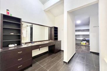 Jalan Bukit Cantik 2