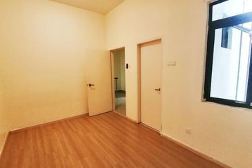 Crescent Park Townvilla