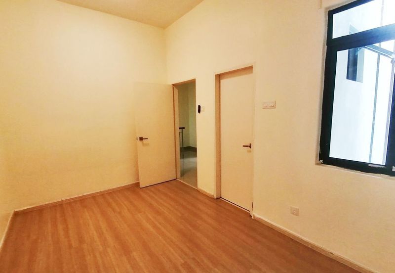 Crescent Park Townvilla