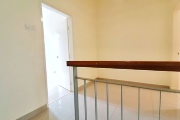 Crescent Park Townvilla