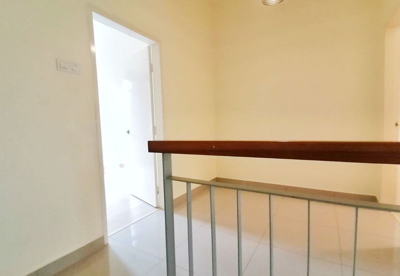 Crescent Park Townvilla