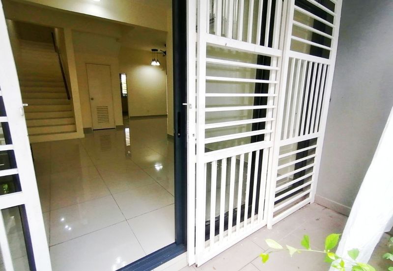 Crescent Park Townvilla