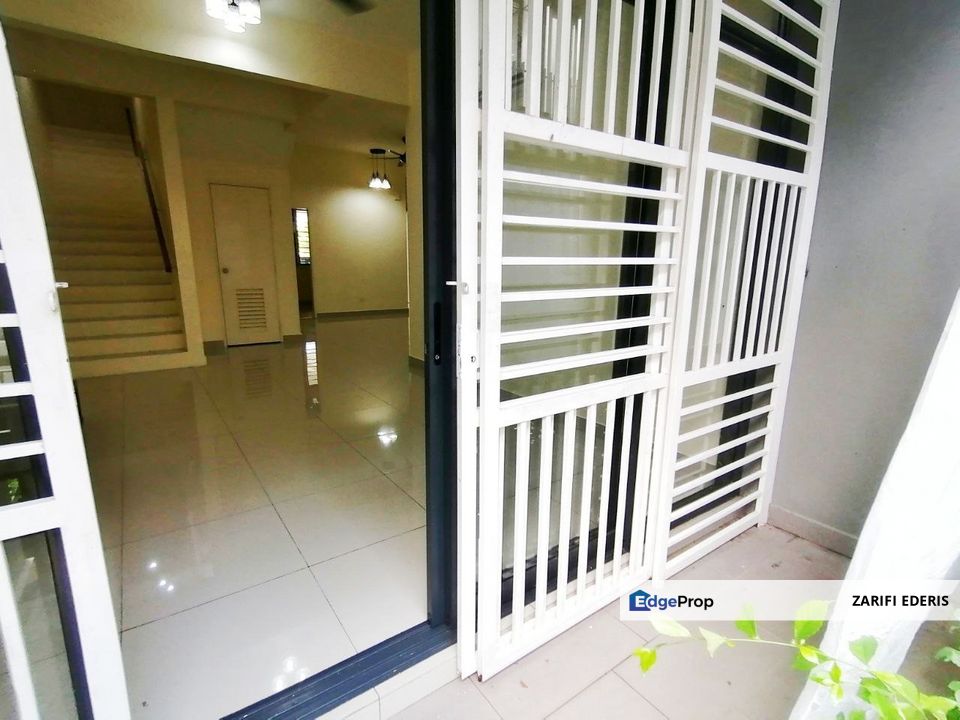 Freehold Gated & Guarded Crescent Park Townvilla Bandar Bukit Mahkota Bangi For Sale, Selangor, Bangi