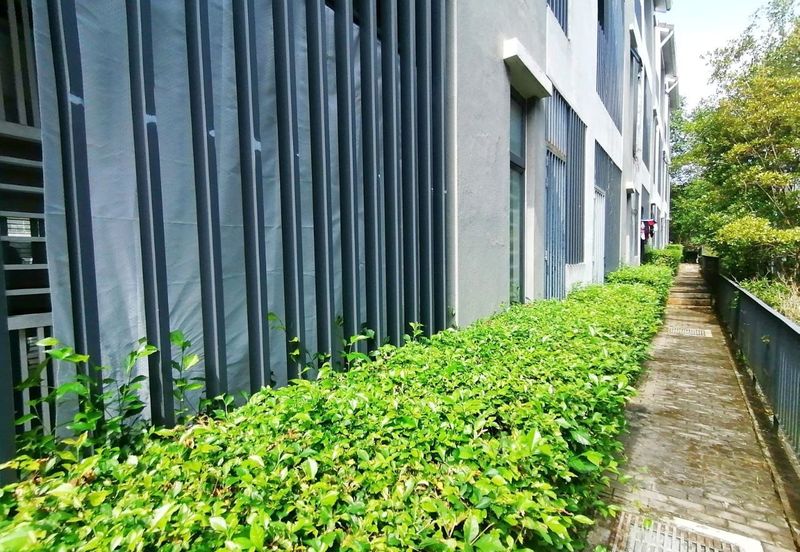 Crescent Park Townvilla