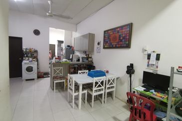 Taman Dato Hormat, Telok Panglima Garang