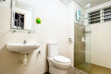 Penaga @ Taman Raintree