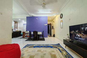 Vista Pinggiran, Taman Pinggiran Putra