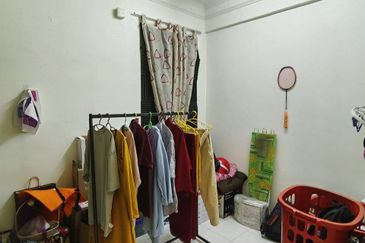 Vista Pinggiran, Taman Pinggiran Putra