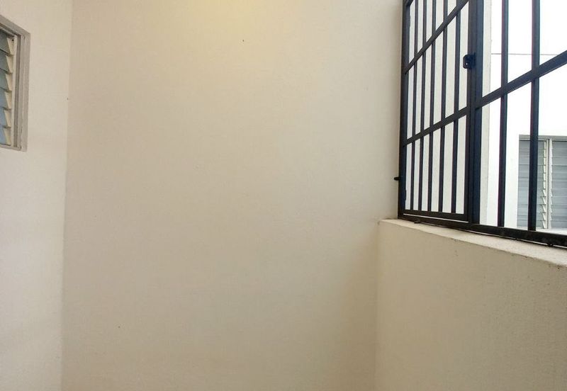 PR1MA Lakefront Homes