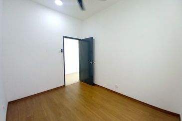 PR1MA Lakefront Homes