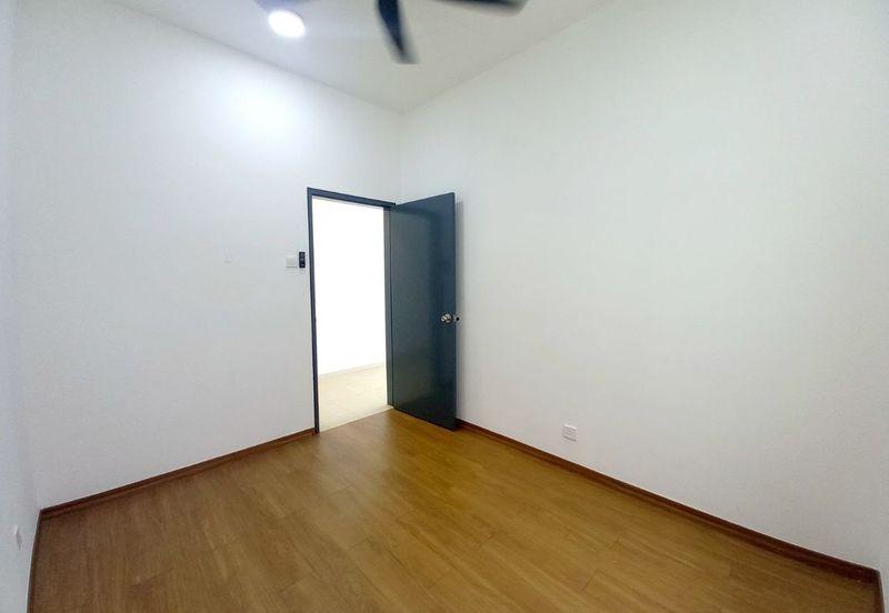 PR1MA Lakefront Homes