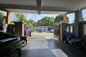 Taman Saujana Puchong