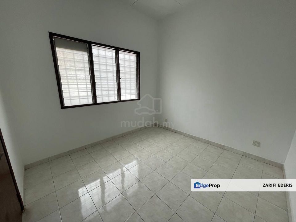 New Refurbished ‼️ Facing Playground 2 Storey Terrace PEAK 208 Taman Kajang Utama For Sale, Selangor, Kajang