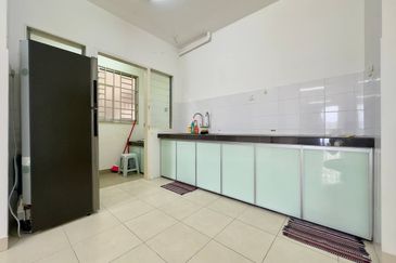 Seri Baiduri Apartments @ Setia Alam