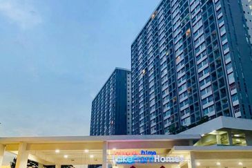 PR1MA Lakefront Homes