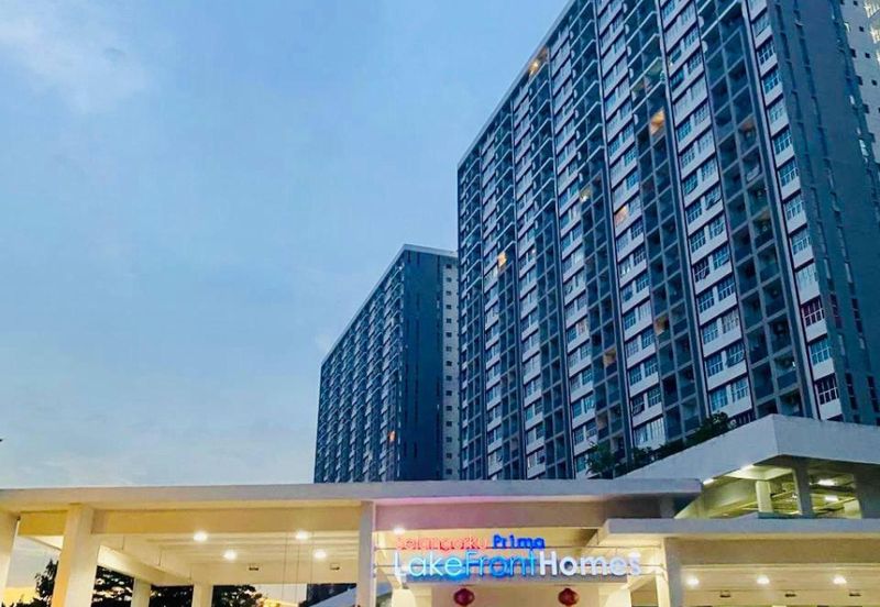 PR1MA Lakefront Homes