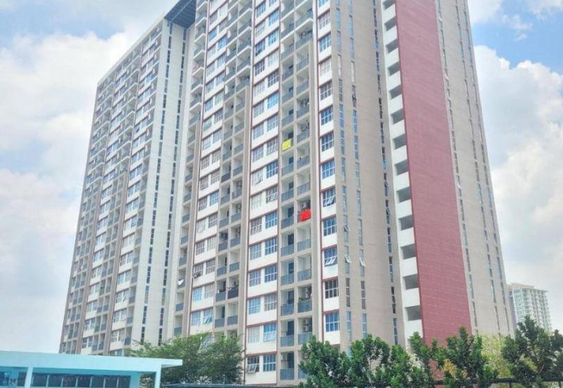 PR1MA Lakefront Homes