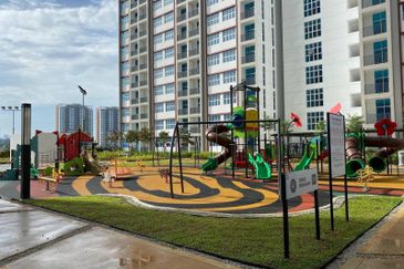 PR1MA Lakefront Homes