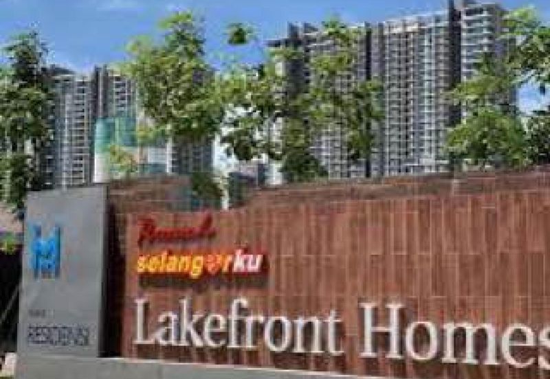 PR1MA Lakefront Homes