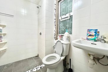 Villa Park Condominium