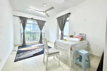 Villa Park Condominium