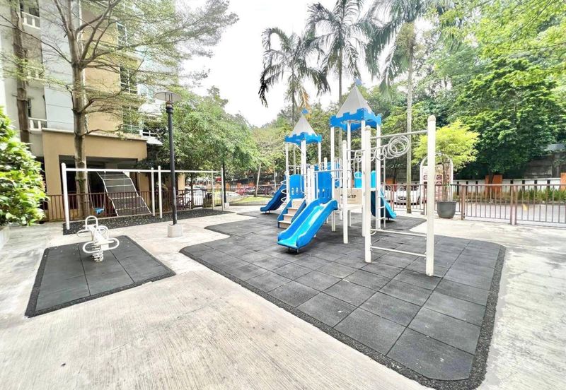 Villa Park Condominium