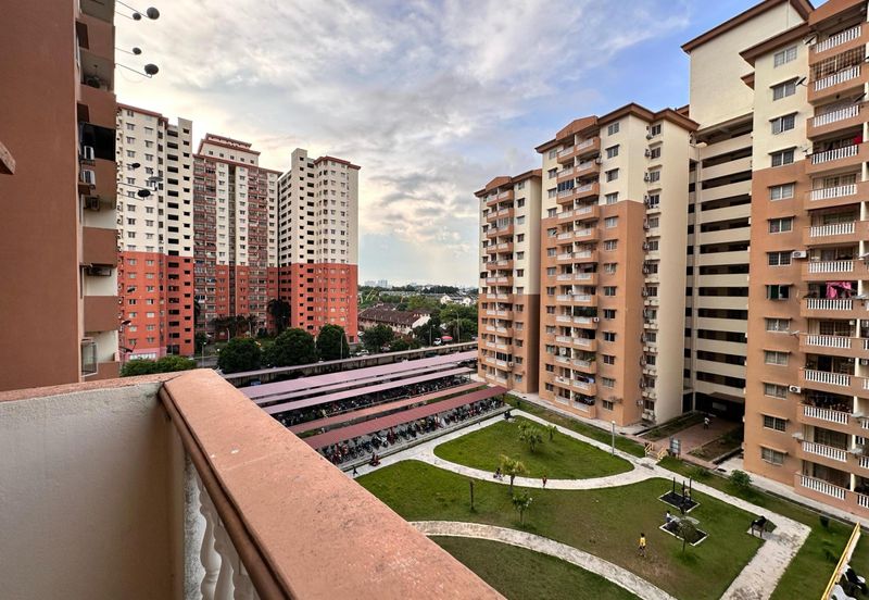 Sri Lavender Apartment