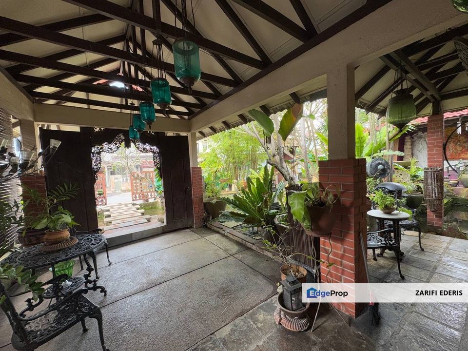 Nearby Masjid Negeri ✅ END Lot With Extra Land 2 Storey Terrace house Seksyen 9 Shah Alam for Sale, Selangor, Shah Alam