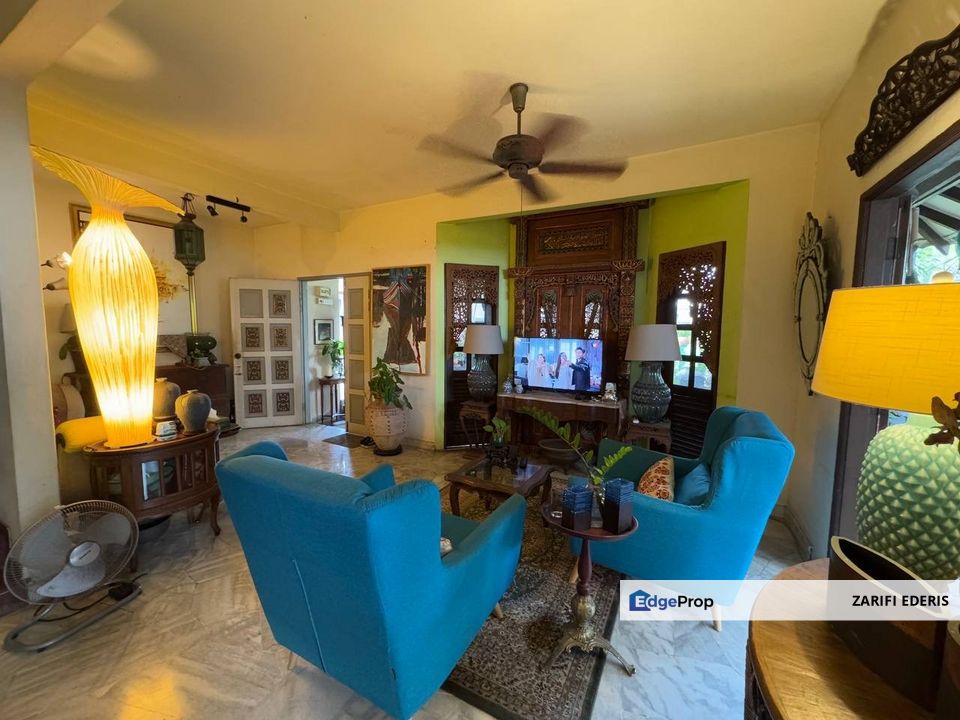 Nearby Masjid Negeri ✅ END Lot With Extra Land 2 Storey Terrace house Seksyen 9 Shah Alam for Sale, Selangor, Shah Alam