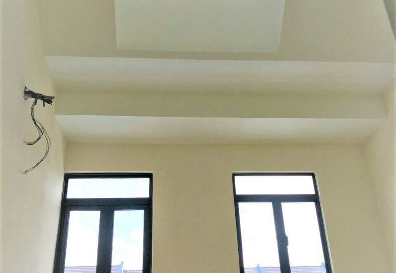 Monet Lily @ Sunsuria City