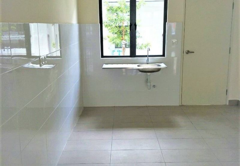 Monet Lily @ Sunsuria City