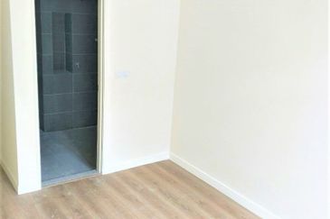 Monet Lily @ Sunsuria City