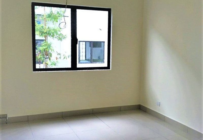 Monet Lily @ Sunsuria City