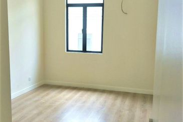 Monet Lily @ Sunsuria City