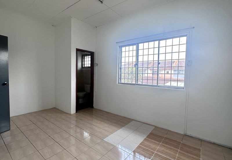 Jln SP 2/16 @ Bandar Saujana Putra