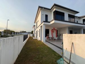 Renovated END LOT Graham Garden 2 Storey Terrace Eco Grandeur Puncak ...