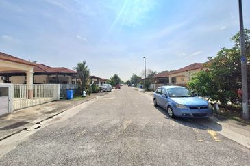 Seksyen 30, Shah Alam