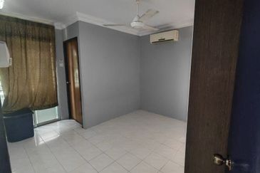 Seroja Apartment (Putra Perdana)