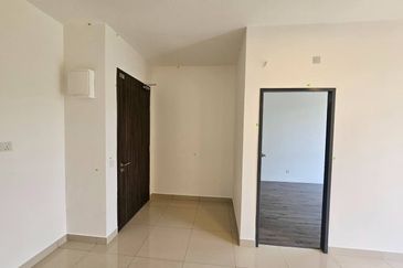 Henna Residence @ The Quartz