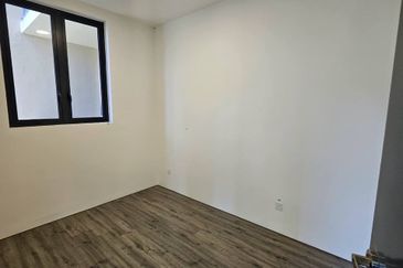 Henna Residence @ The Quartz