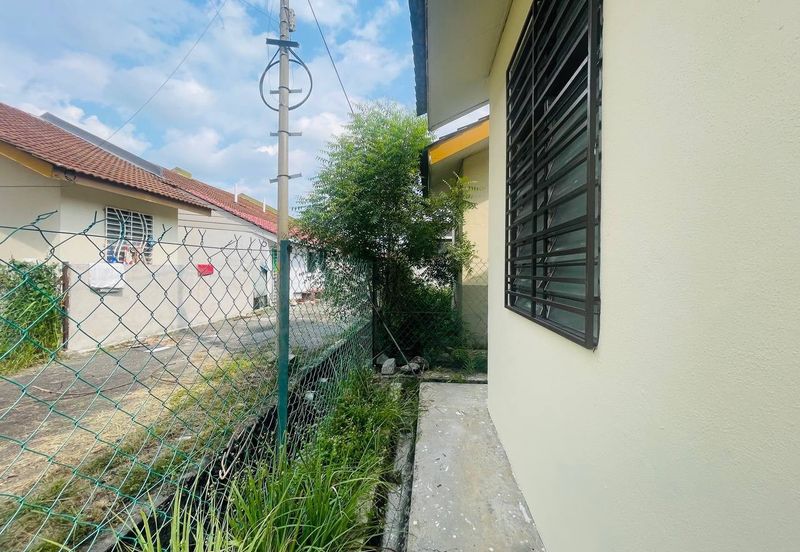 Jln SP 2/16 @ Bandar Saujana Putra